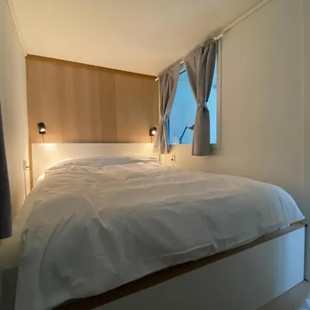Apartment Entire Renovated Apartment From 1780 With Kitchen, Bath, Bedroom, And Living Room In Skuteviken