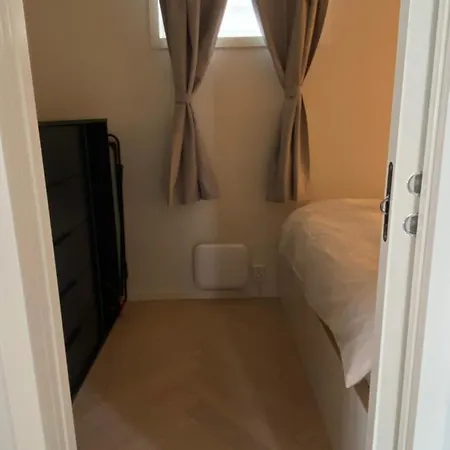 Entire Renovated From 1780 With Kitchen, Bath, Bedroom, And Living In Skuteviken