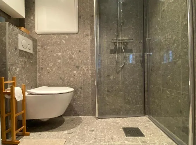 Apartment Entire Renovated Apartment From 1780 With Kitchen, Bath, Bedroom, And Living Room In Skuteviken