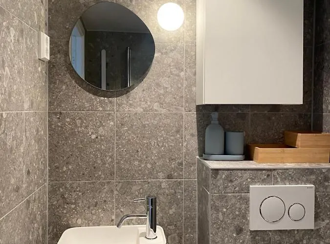 Apartamento Entire Renovated From 1780 With Kitchen, Bath, Bedroom, And Living In Skuteviken Bergen